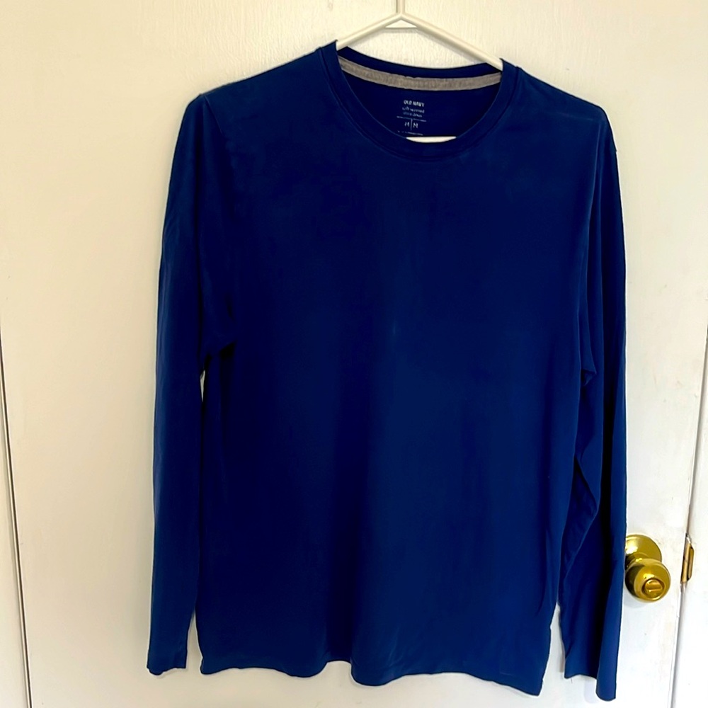 Old Navy Men's Navy Long-Sleeve Tee Size Medium